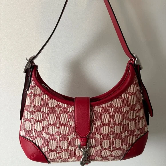 Coach Hamptons Hobo Bag In Red Signature Jacquard - Picture 2 of 6